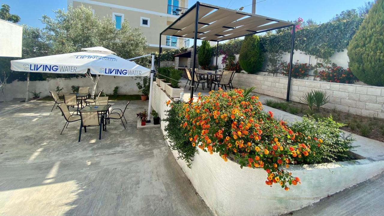 Hotel Vila Ali Ksamil Buitenkant foto