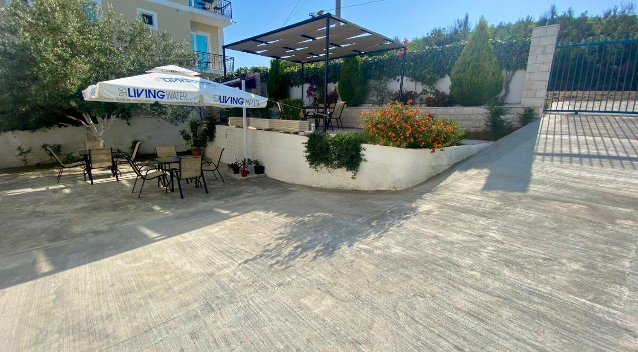 Hotel Vila Ali Ksamil Buitenkant foto